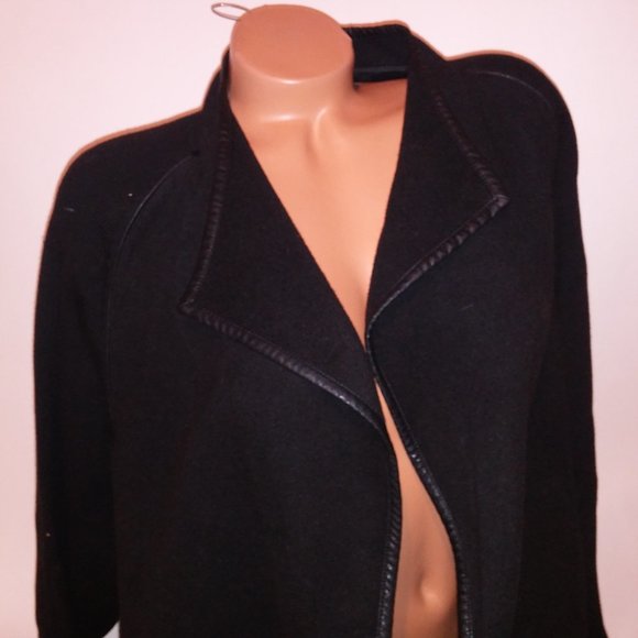 Chicos Sweater Womens Size 2 Medium 12 Black Solid Draped Look Long Sleeve Jacke - Picture 3 of 16